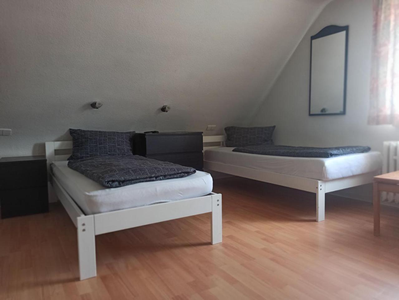 Monteurzimmer - Waldbronn Exteriör bild